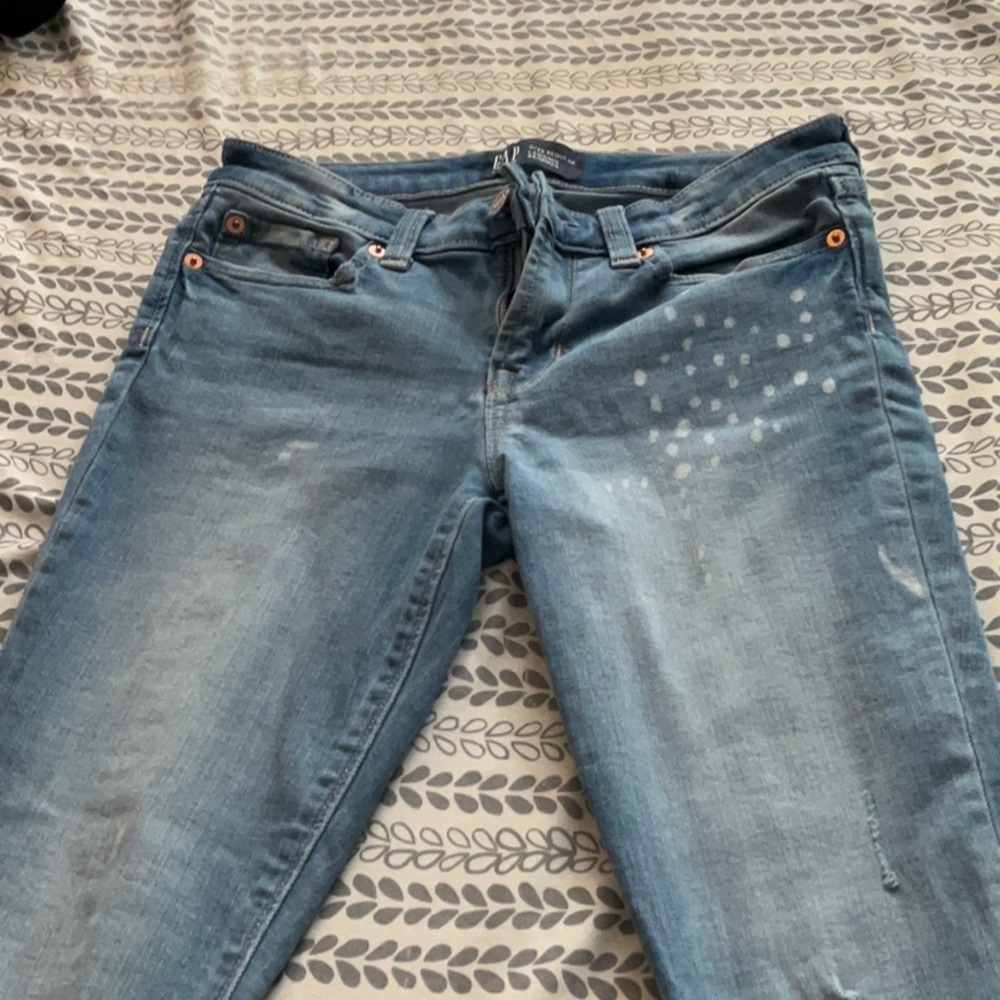 Cute Gap denim skinny jeans!